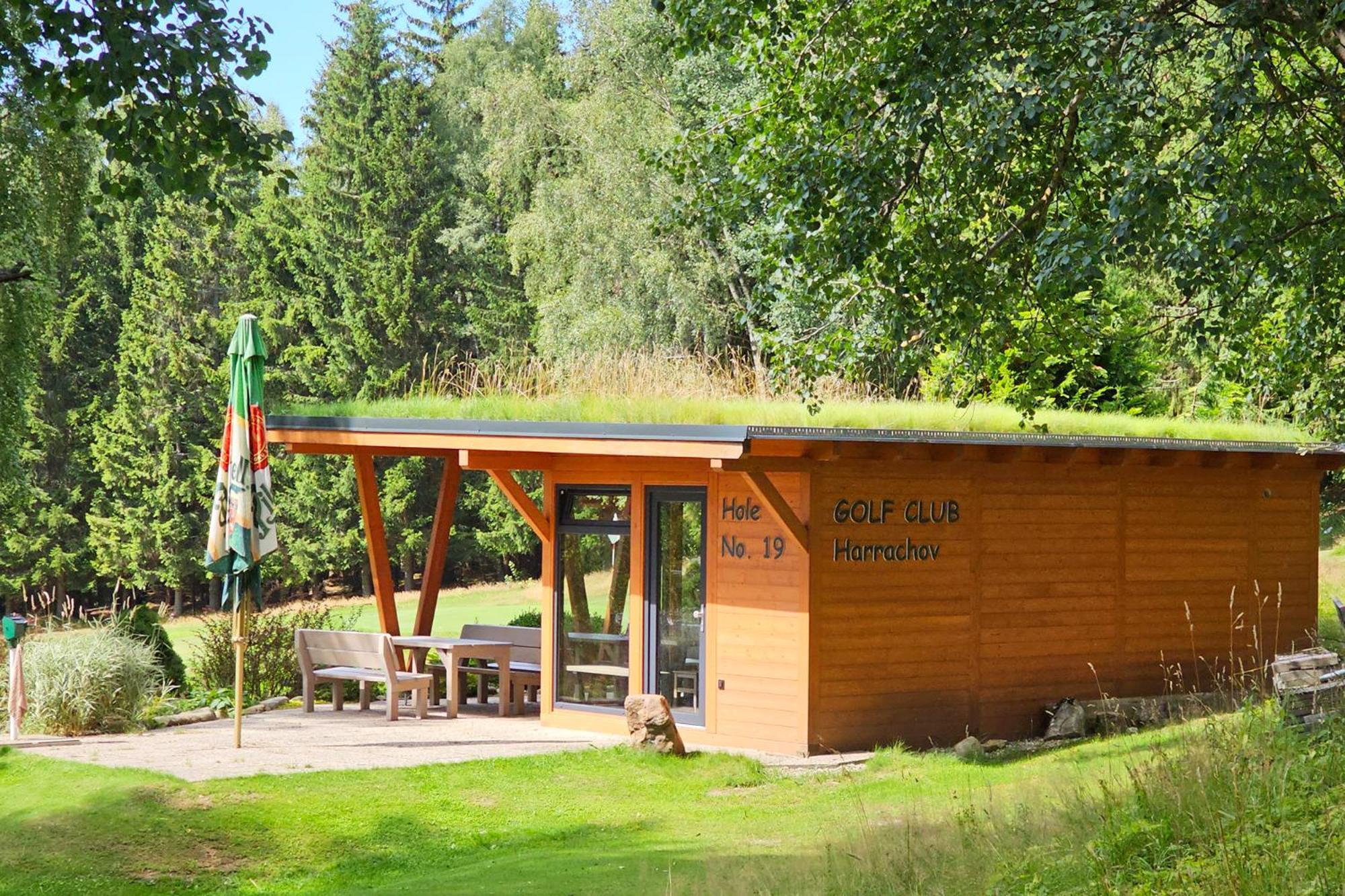 Enjoyharrachov - Atraktivni Slunny Klimatizovany Apartman 14 V Centru Harrachova Se Saunou, Parkovanim, Wifi-Wlan, Sat, Herni Konzoli, Pc S Win 10, Netflix Zdarma A Moznosti Dobijeni Auta S Jedinecnym Vyhledem Na Certovu Horu Se Skokanskymi Mustky Екстериор снимка